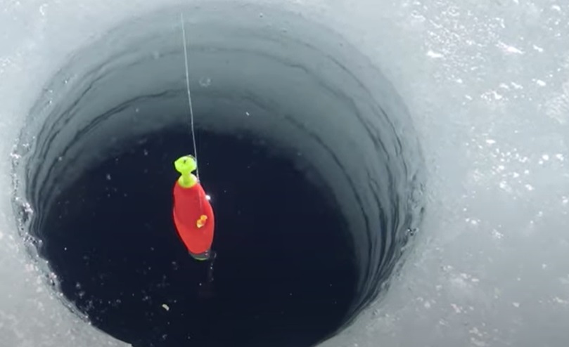 How to effectively use a bobber while ice fishing - Montana